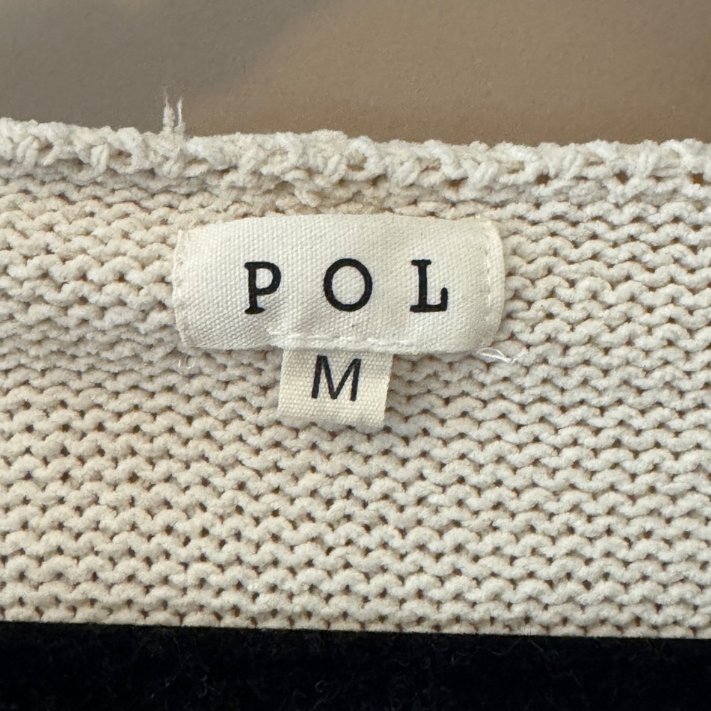 ⭐️POL Stars Sweater⭐️ - Picture 6 of 10